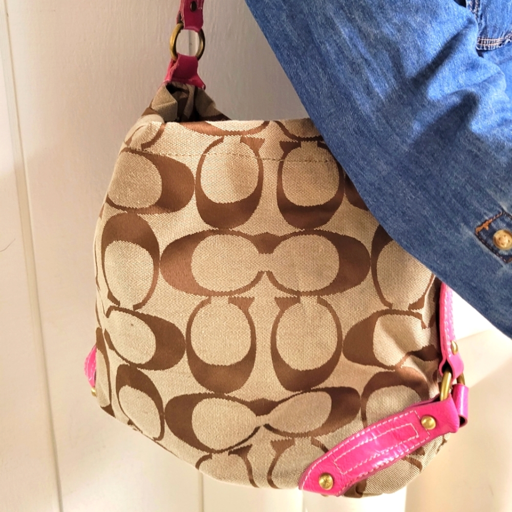 Coach shoulder bag